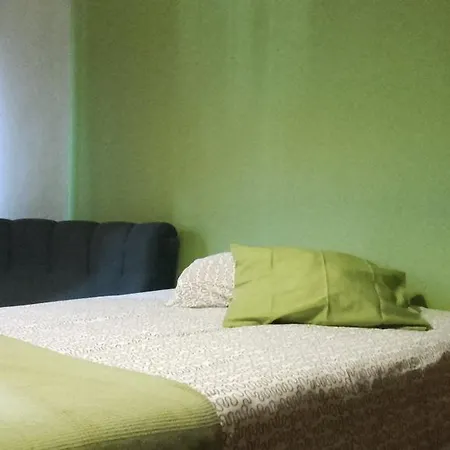 Love 1 Homestay *